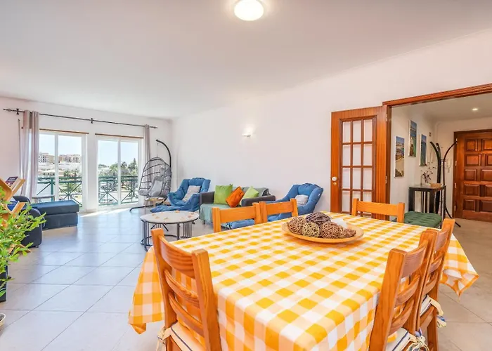 Two Bedroom - 110m2, Ac, Terrace, Wi-fi 公寓 *