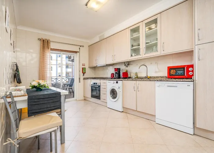 公寓 Two Bedroom - 110m2, Ac, Terrace, Wi-fi