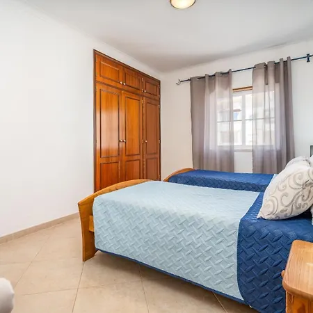 Two Bedroom - 110m2, Ac, Terrace, Wi-fi * 拉哥斯