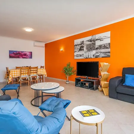 Two Bedroom - 110m2, Ac, Terrace, Wi-fi