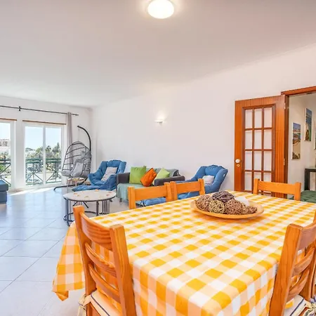 Two Bedroom - 110m2, Ac, Terrace, Wi-fi Apartment *